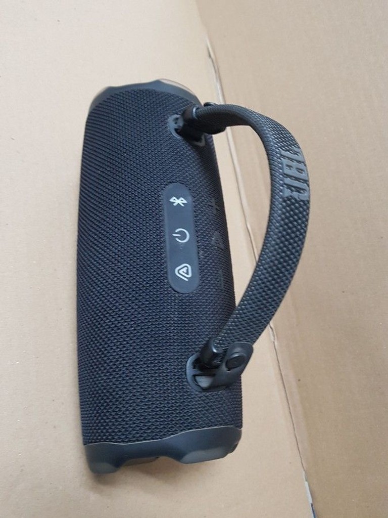 Дешиво JBL Charge 6 Black с ломбарда