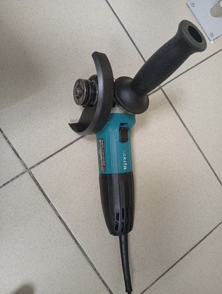 Купити Makita GA5030 Б/У