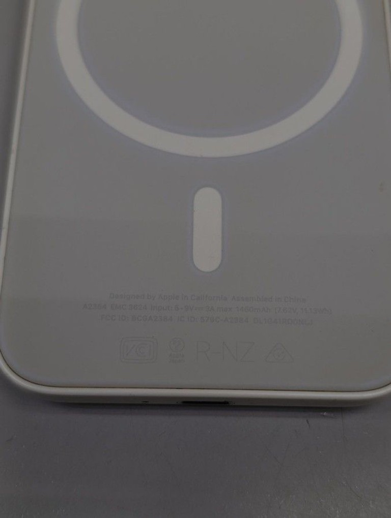 Дешево Apple magsafe battery pack a2384 1460mah з ломбарду