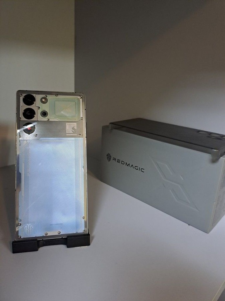 Купить Zte REDMAGIC 10S Pro 16/512GB Dusk Б/У