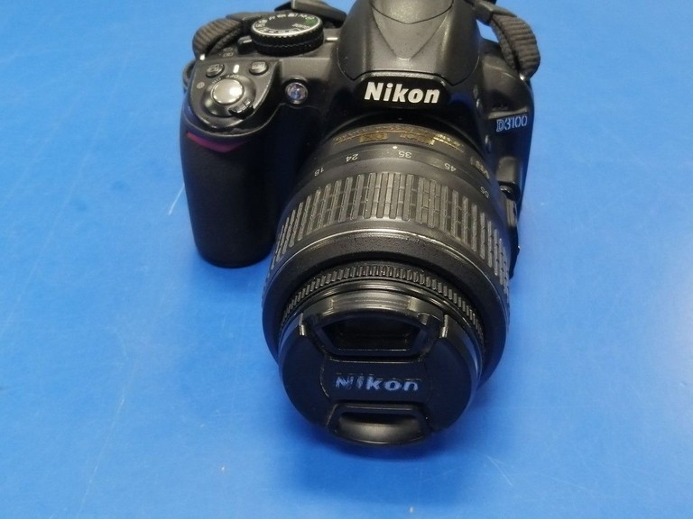 Купить Nikon d3100 kit / af-s nikkor 18-55mm f:3,5-5,6g vr dx Б/У