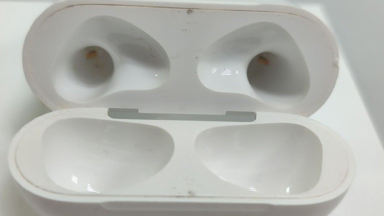 Apple airpods 3rd generation Код:01-201167479. Изображение 5