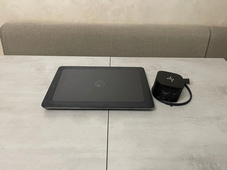 HP Zbook 15 G4, 15,6 FHD, i7-7700HQ, 256GB SSD, 16GB DDR4, Nvidia M1200 4GB, докстанція Код:null. Изображение 6