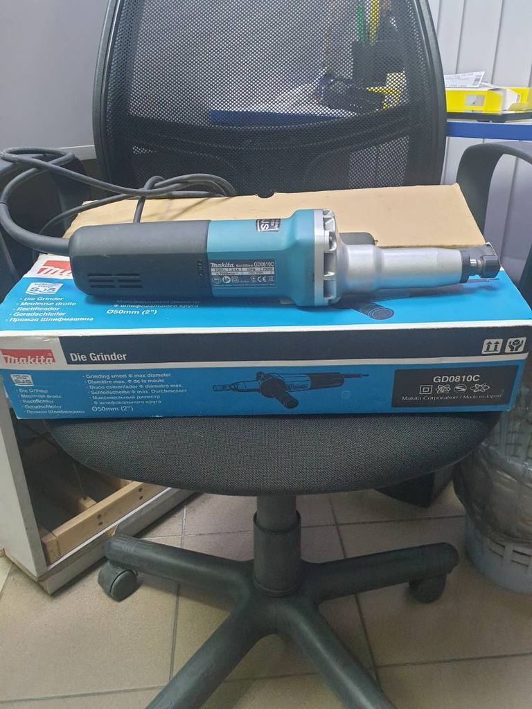 Makita GD0810C