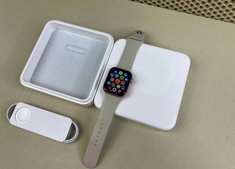 Apple Watch Series 4, 44 мм, GPS Код:null. Зображення 8