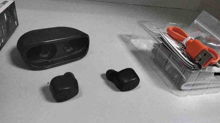 Дешиво Jbl Wave 100 Black (JBLW100TWSBLK) с ломбарда