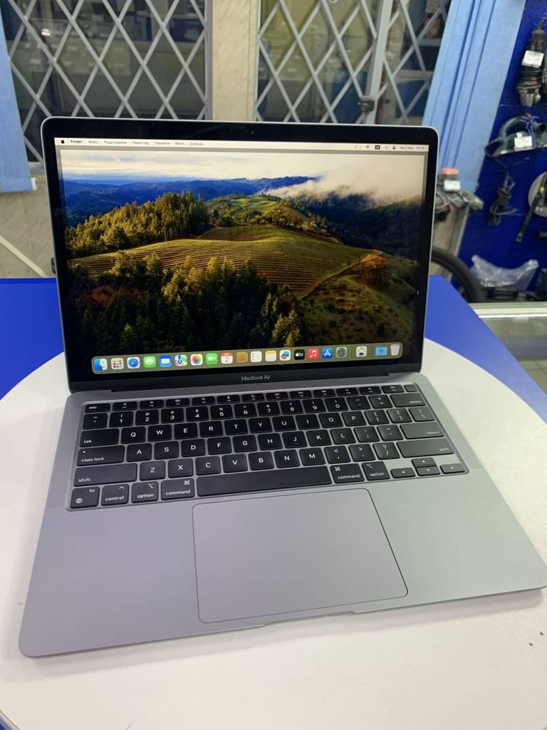 Купити Apple MacBook Air 13'' Late 2020 Б/У
