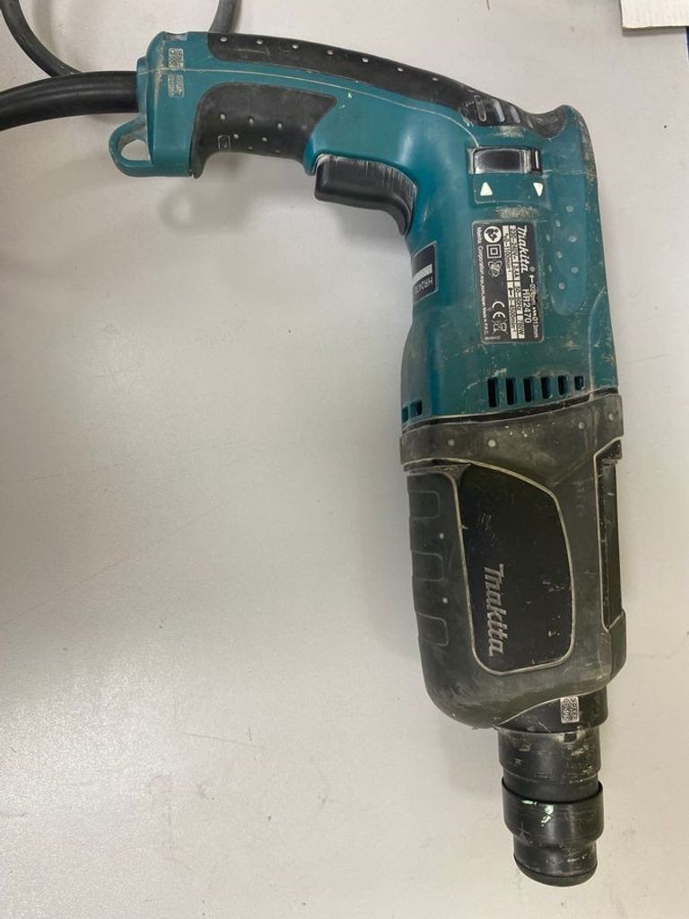 Купить Makita HR2470 Б/У