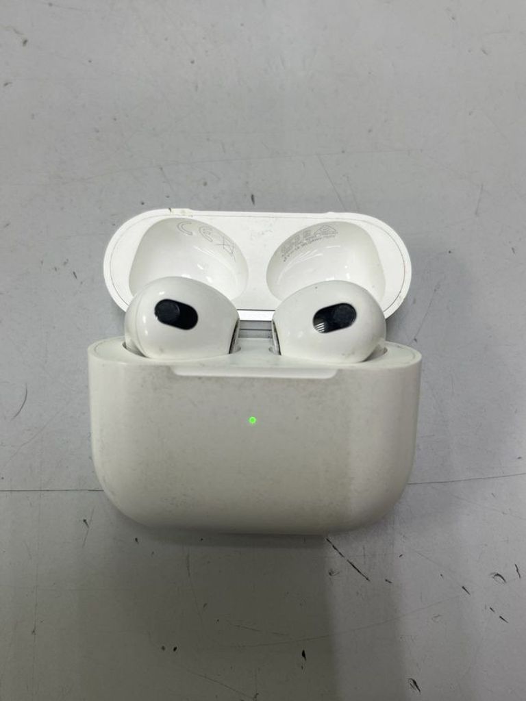 Купить Apple airpods 3rd generation Б/У