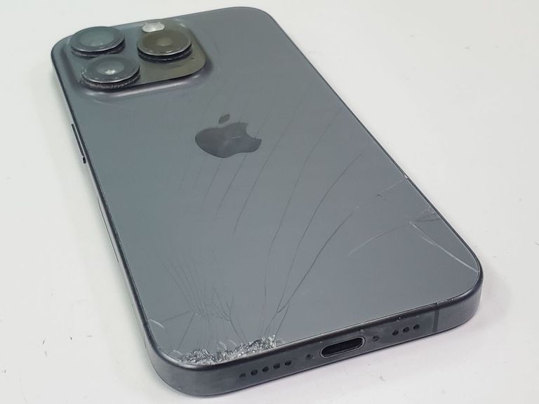 Apple iPhone 15 Pro 128GB eSIM Black Titanium Код:01-200755615. Зображення 23