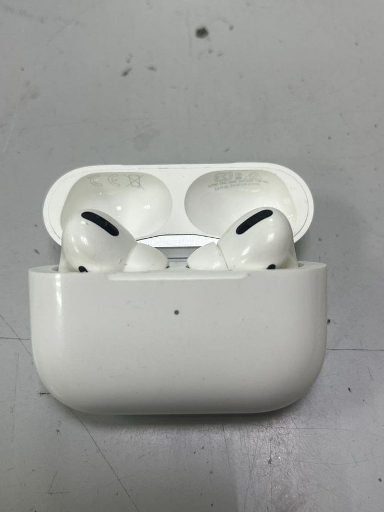 Оголошення Apple AirPods Pro (MWP22) Б/У