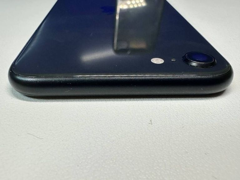 Apple iPhone SE 2020 128GB Black Slim Box (MHGT3) Код:01-200773042. Зображення 6