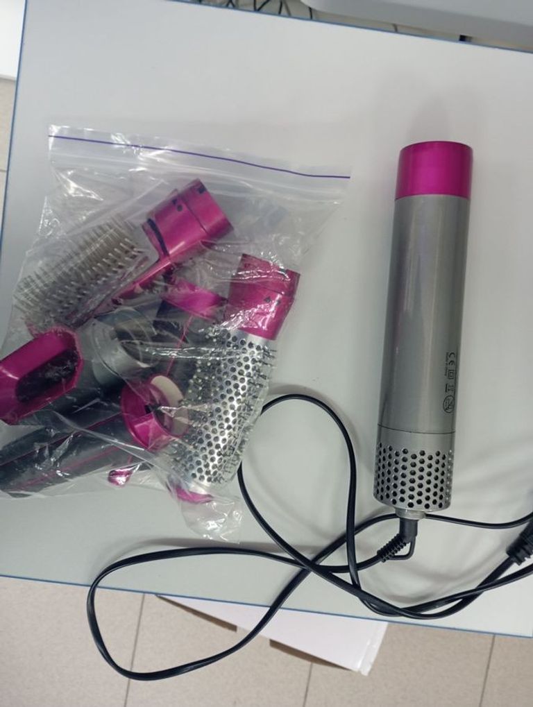 Дешиво Без Виробника 1018 с ломбарда