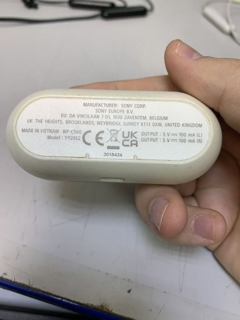 Дешиво Sony wf-c500 с ломбарда