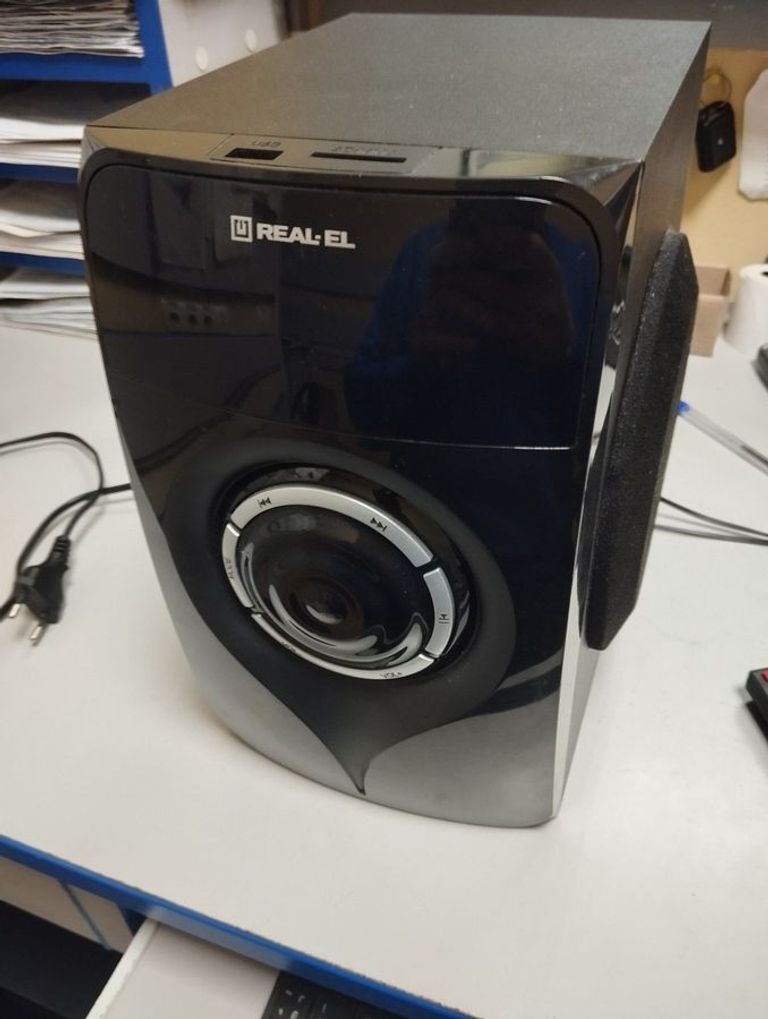 Дешево Real-El m-370 з ломбарду