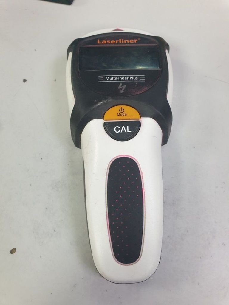 Дешиво Laserliner MultiFinder Plus с ломбарда