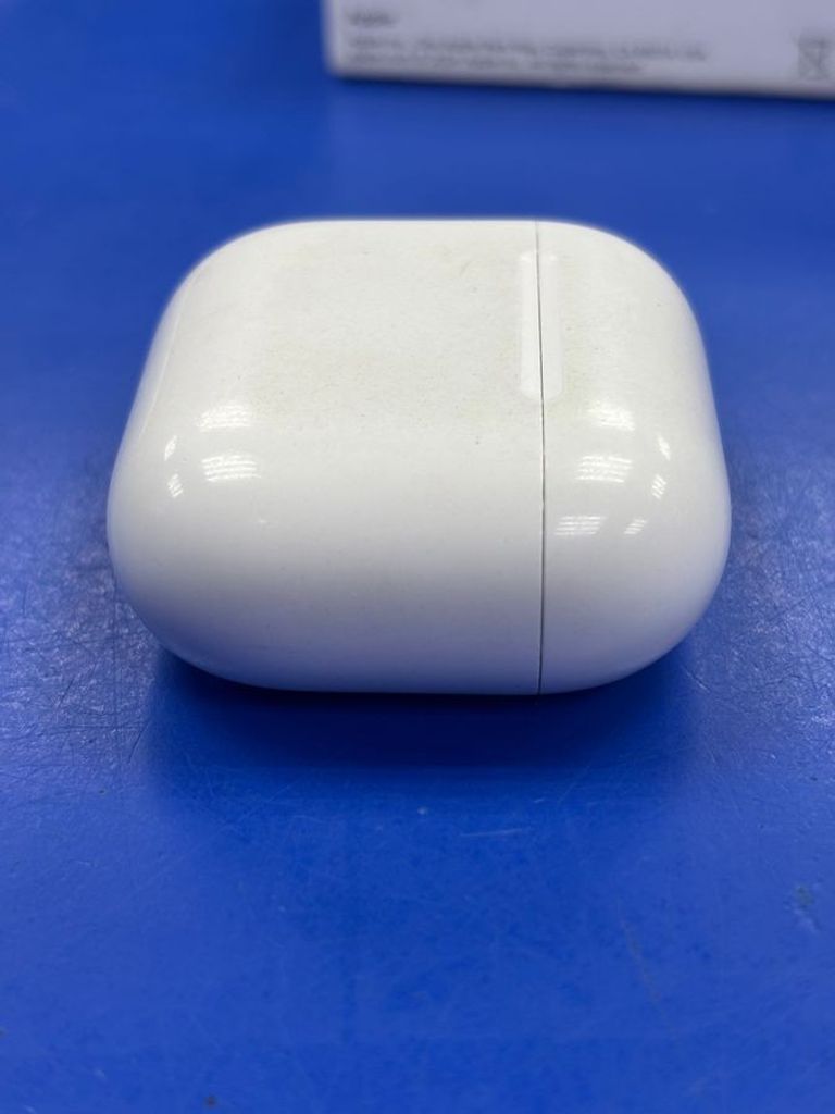 Розпродаж Apple airpods 4 with active noise cancellation, продавець Техноскарб