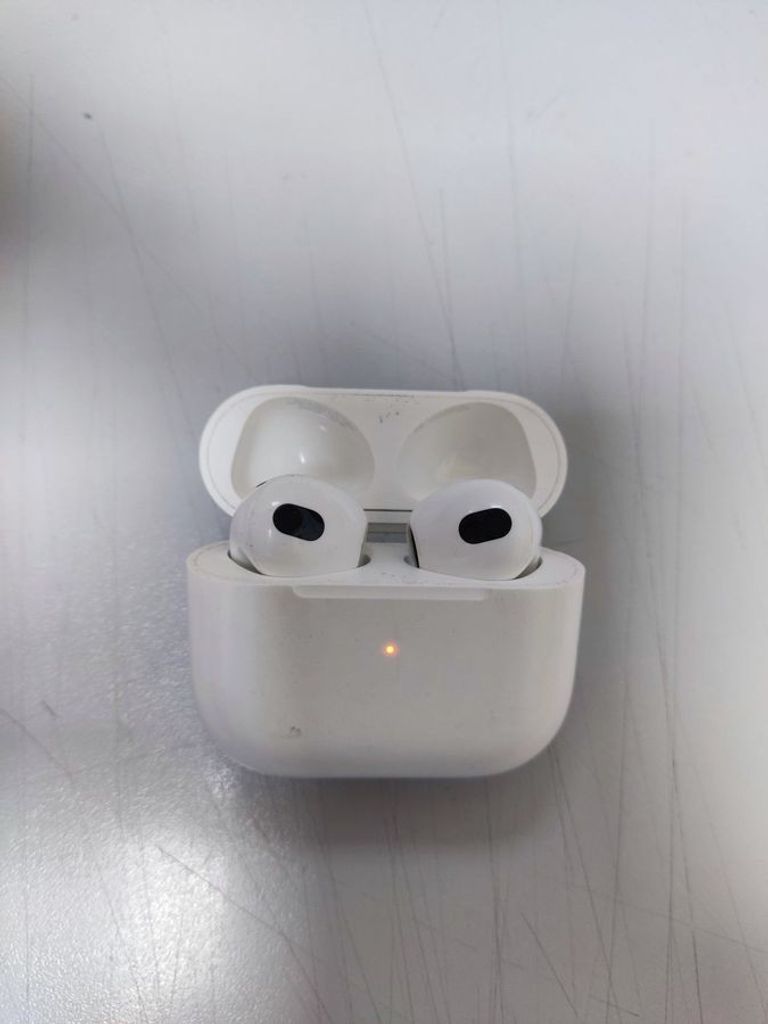 Дешево Apple airpods 3rd generation з ломбарду