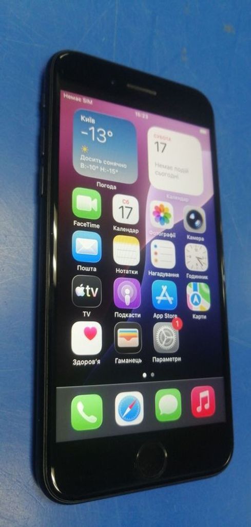 Дешиво Apple iPhone SE 2020 128GB Black Slim Box (MHGT3) с ломбарда