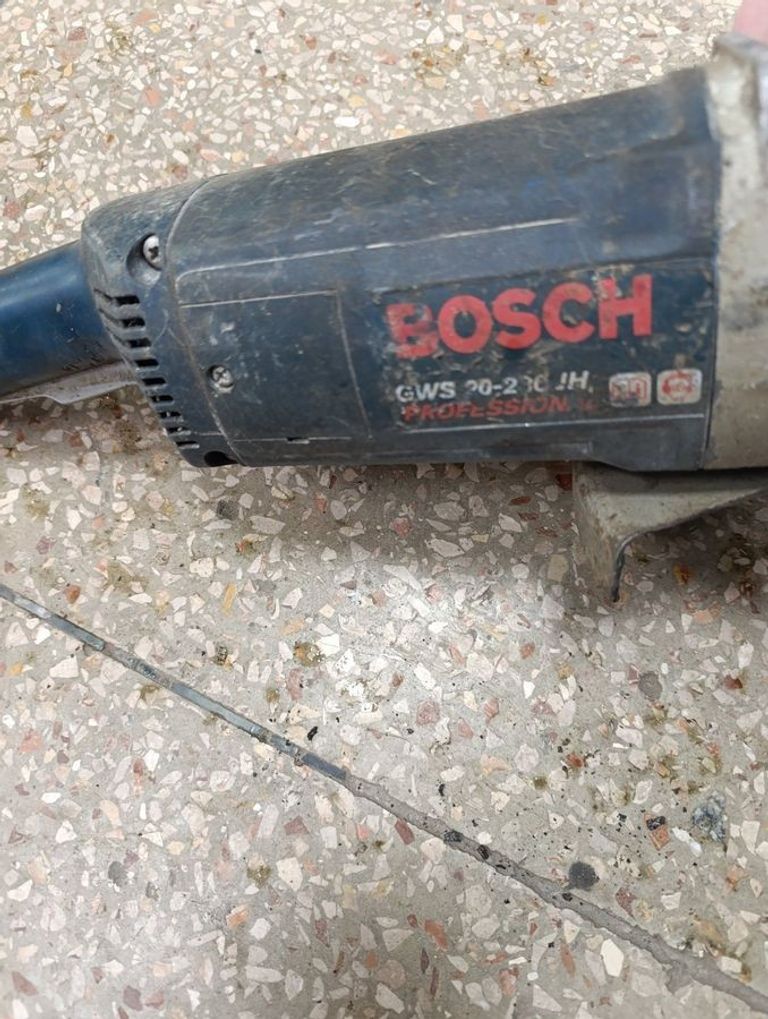 Дешиво Bosch GWS 20-230 JH с ломбарда
