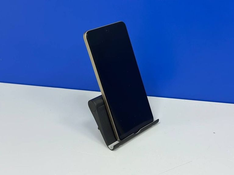 Оголошення Realme 15 Pro 5G 12/512GB Flowing Silver Б/У