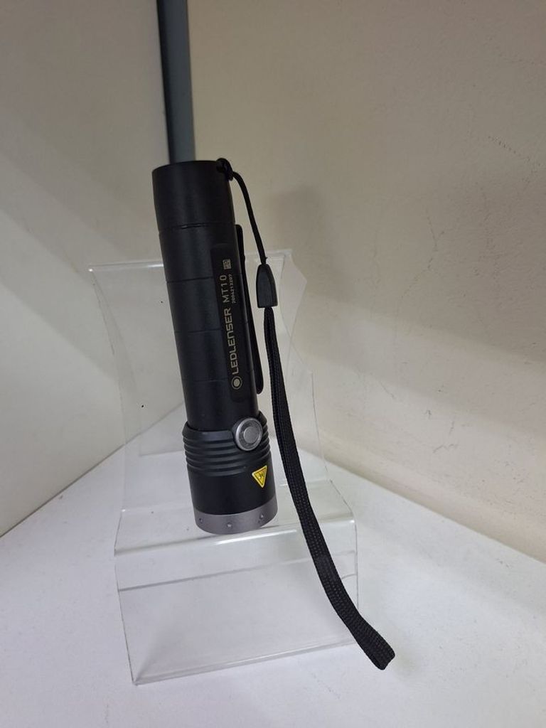 Купити Led lenser MT10 Б/У