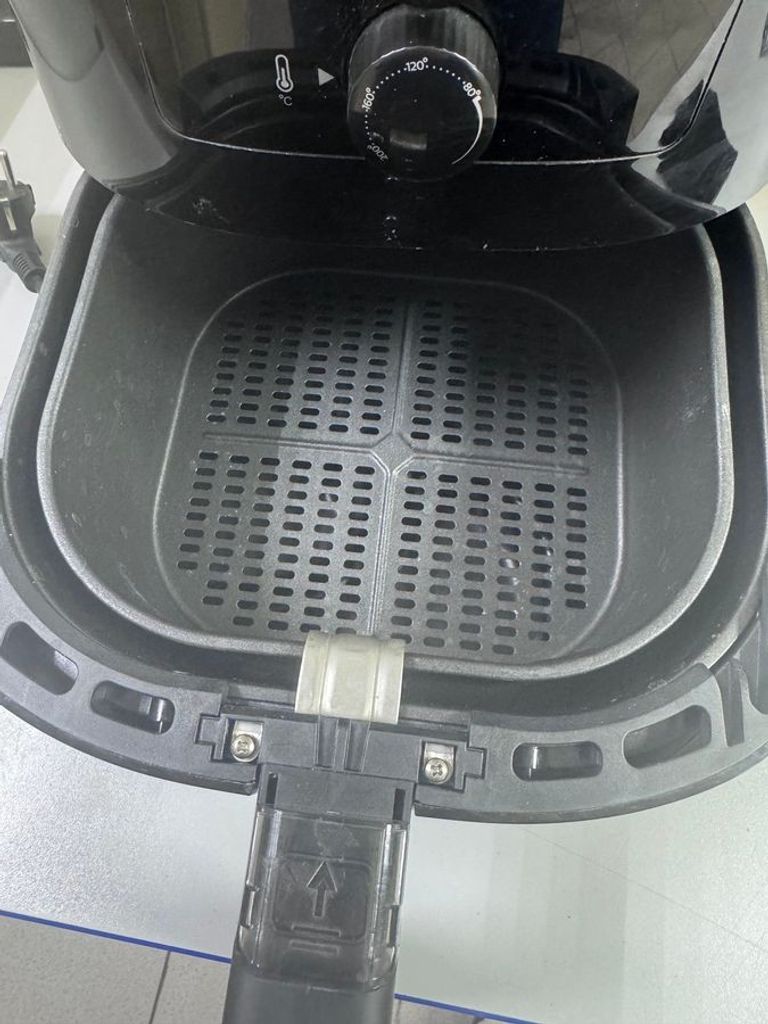 Купити Philips Essential HD9200/90 Б/У