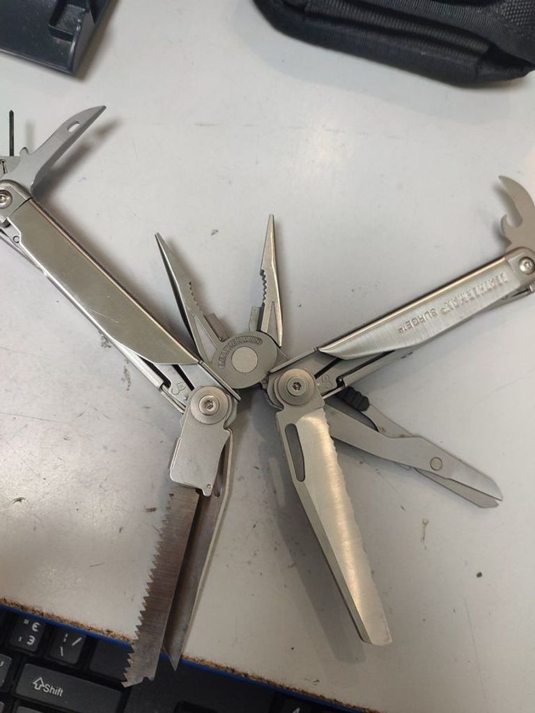 Оголошення Leatherman surge Б/У