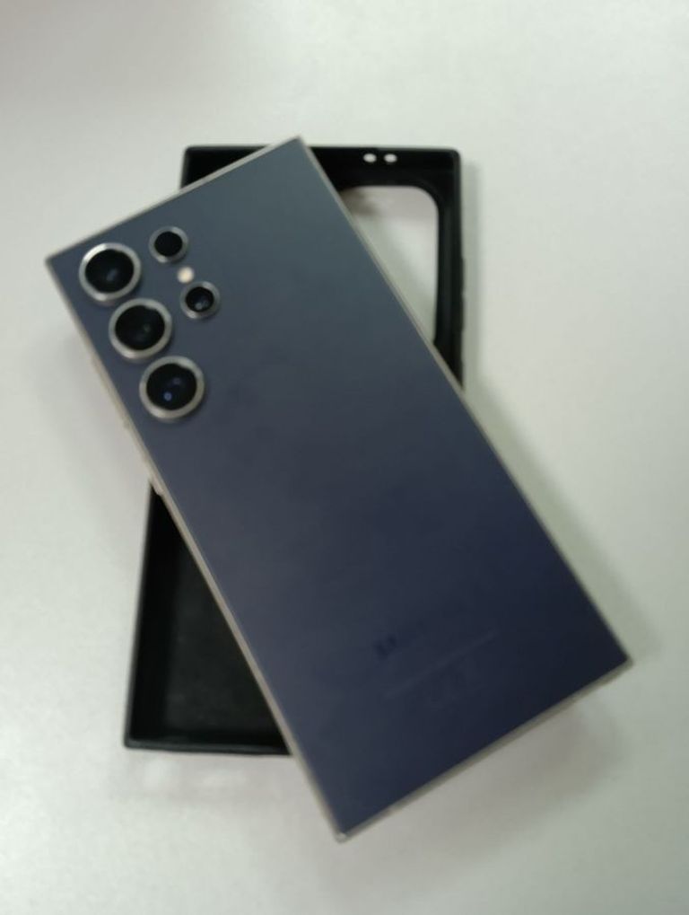 Оголошення Samsung galaxy s24 ultra 12/512gb Б/У