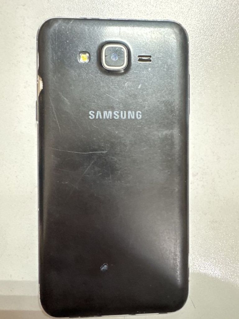 Оголошення Samsung j700h galaxy j7 16gb Б/У