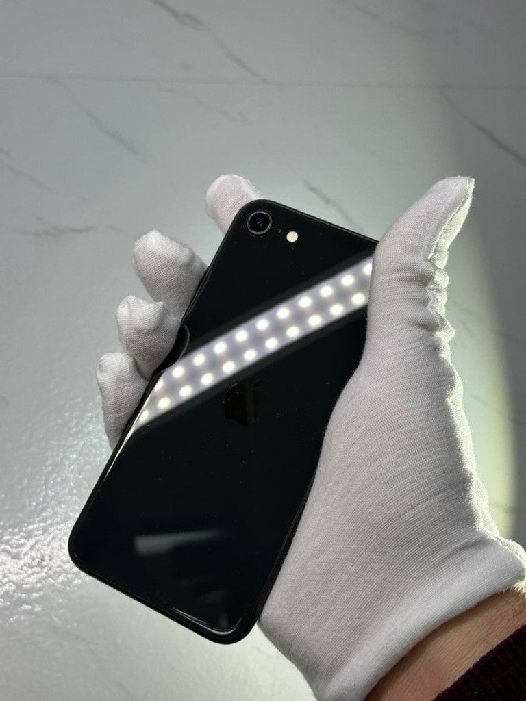 Apple iPhone SE 2020 128GB Black Slim Box (MHGT3) Код:01-200929739. Изображение 9