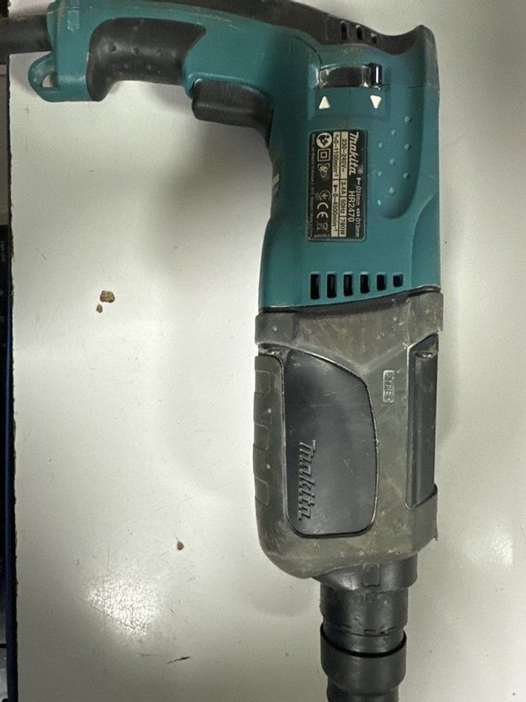 Купить Makita HR2470 Б/У