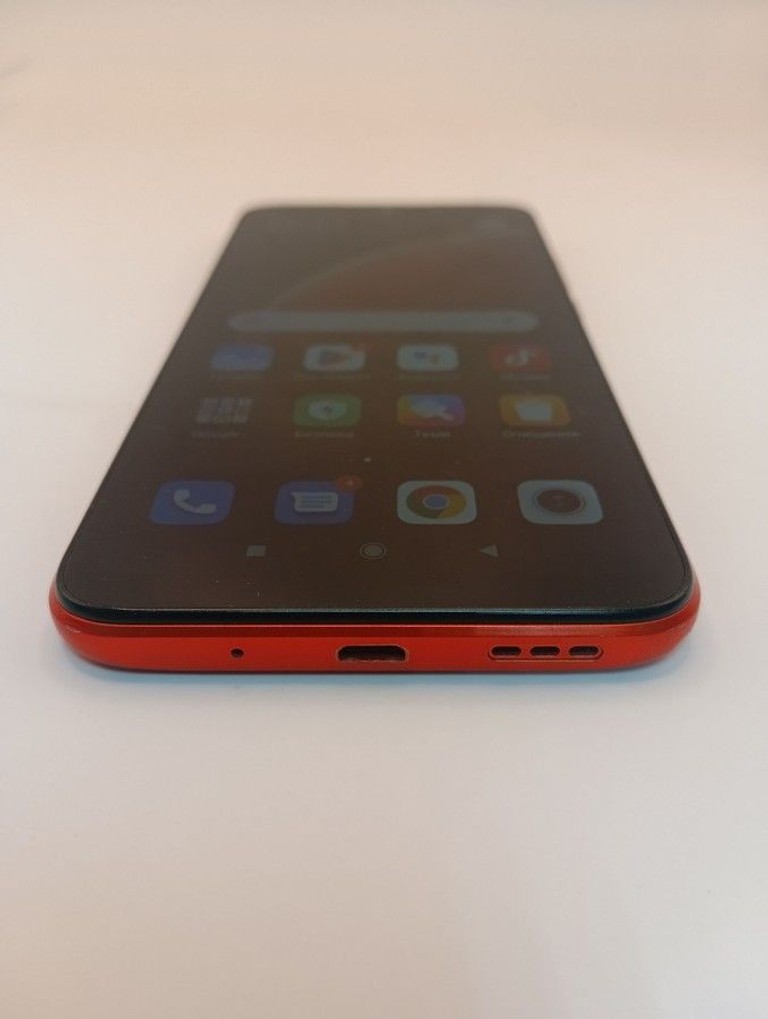Дешиво Xiaomi redmi 9c nfc 2/32gb с ломбарда