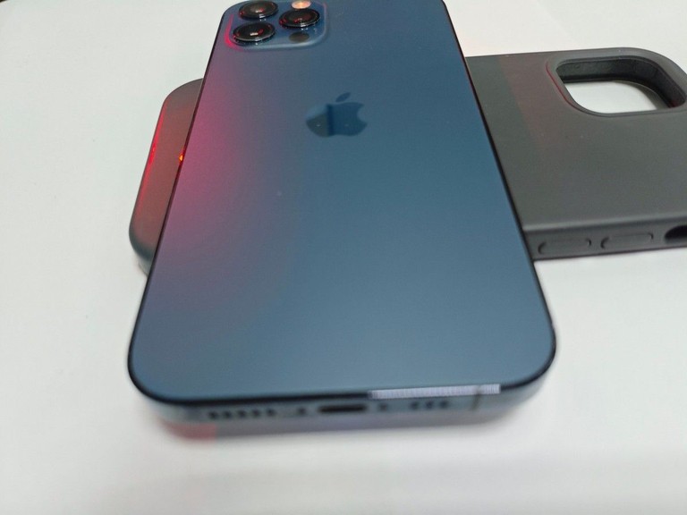 Apple iphone 12 pro 256gb Код:01-200935728. Изображение 8