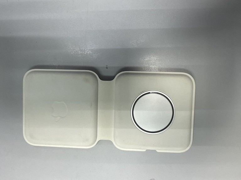 Оголошення Apple magsafe duo charger Б/У
