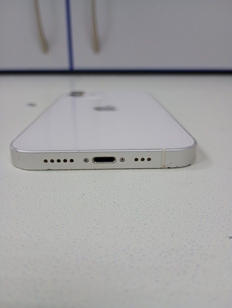Apple iPhone 12 64GB (PRODUCT)RED Код:01-200963319. Зображення 8