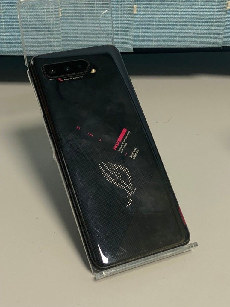 Купить Asus rog phone 5s 12/128gb Б/У
