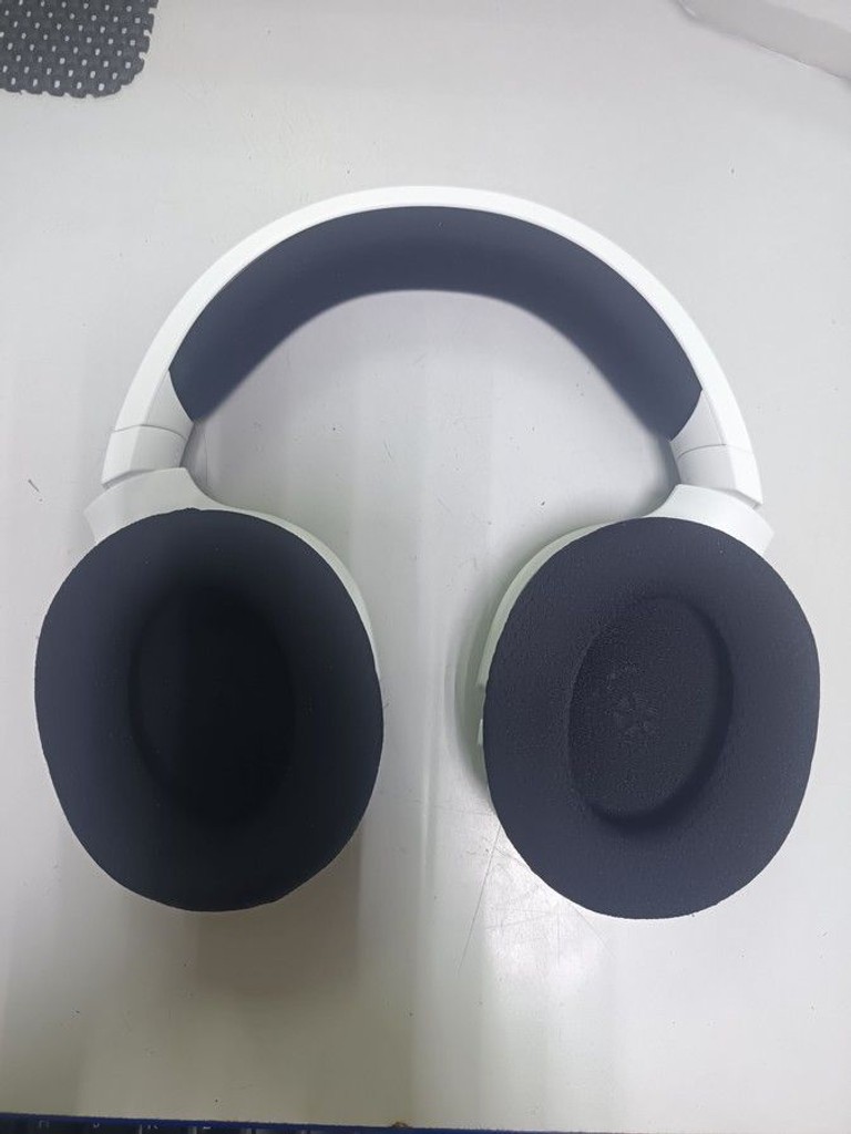 Дешево Razer barracuda x chroma з ломбарду