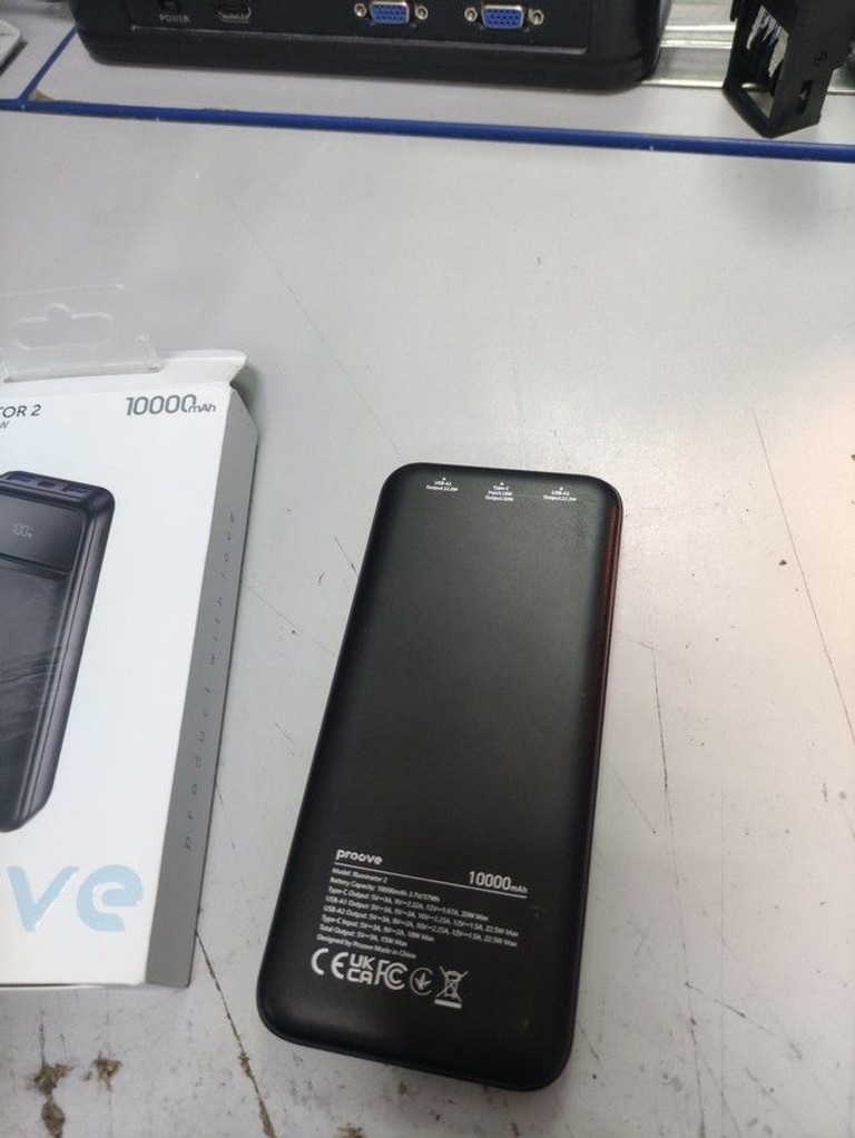 Оголошення Proove illuminator 2 22.5w 10000mah Б/У