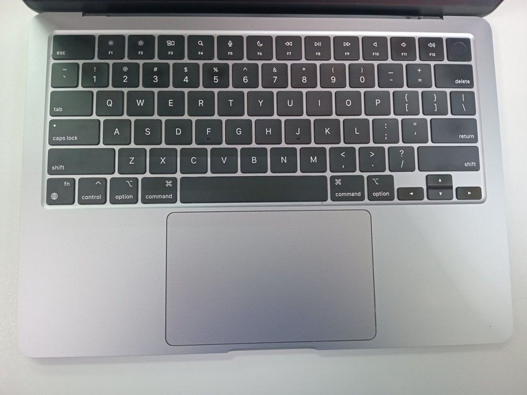 Розпродаж Apple macbook air 13,6" m2 2022, продавець Техноскарб