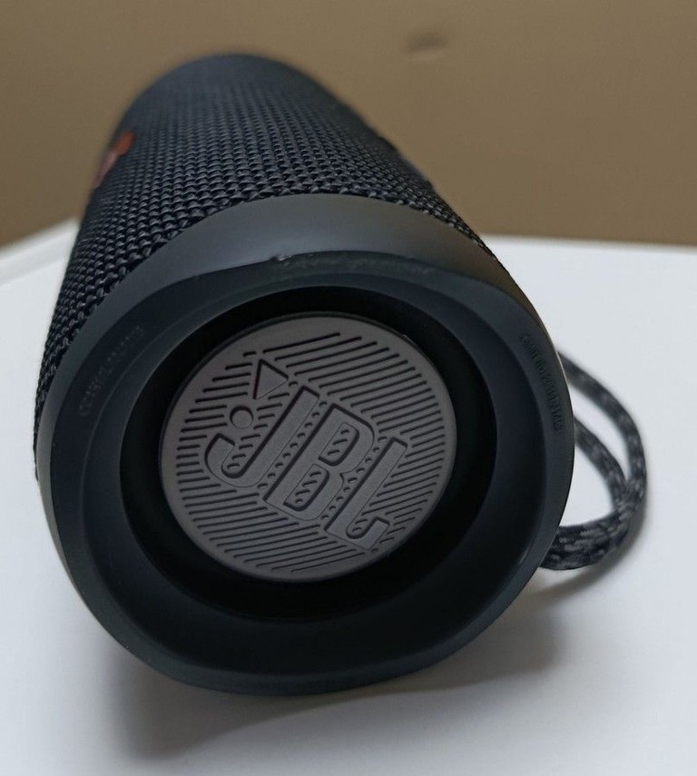 Дешиво Jbl flip 5 с ломбарда