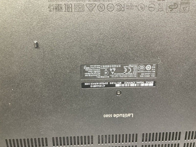 Дешево Dell 15/core i5 6200u ddr3/8gb ddr3/ssd 256 gb/*інтегрована з ломбарду