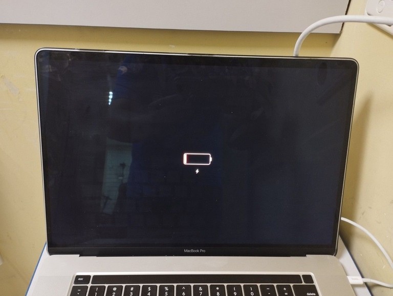 Apple macbook pro 16" 2019 a2141 core i7 2,6ghz/ram 16gb/ssd 512gb/intel graphics 630 Код:01-201030459. Зображення 6