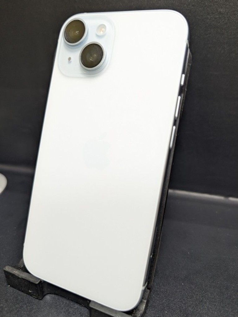 Купити Apple iPhone 15 128GB Green Б/У