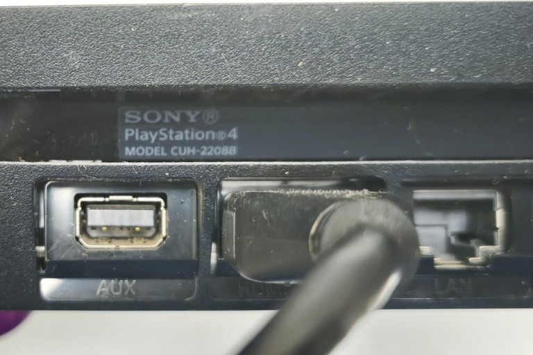 Оголошення  Sony PlayStation 4 Slim 1TB Black Б/У
