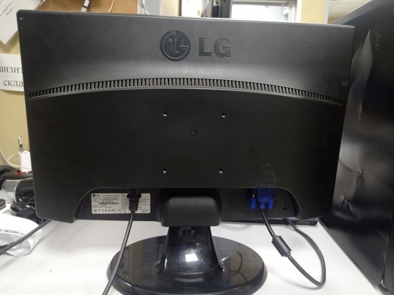Дешиво Lg w1943ss с ломбарда