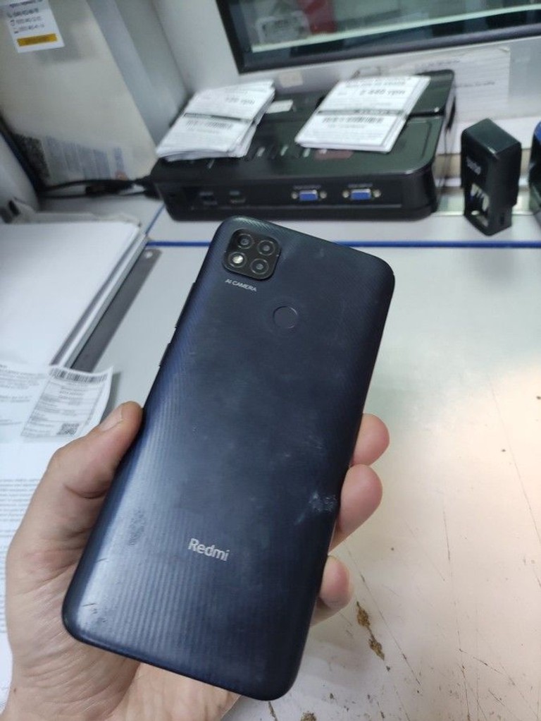 Дешиво Xiaomi redmi 9c 2/32gb с ломбарда