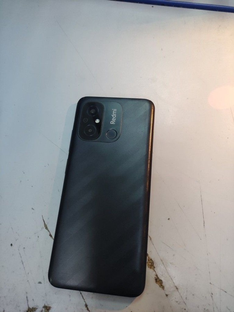 Дешево Xiaomi redmi 12c 3/64gb з ломбарду