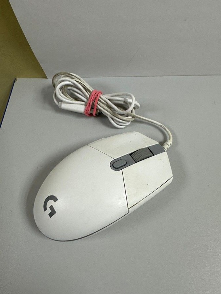 Дешево Logitech g102 lightsync з ломбарду