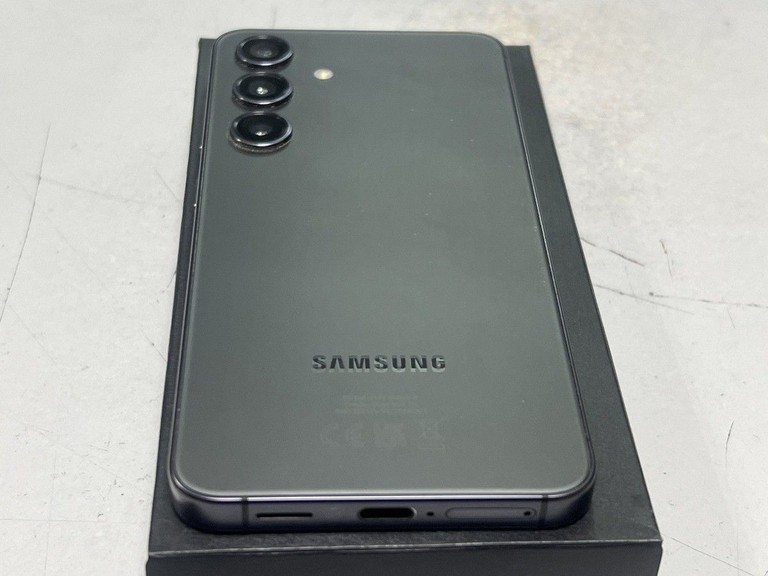 Samsung galaxy s24 8/256gb Код:01-201106788. Изображение 5